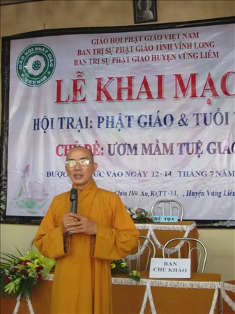 Chùm ảnh: Trại hè “Ươm Mầm Tuệ Giác” lần 3 tại chùa Hội An