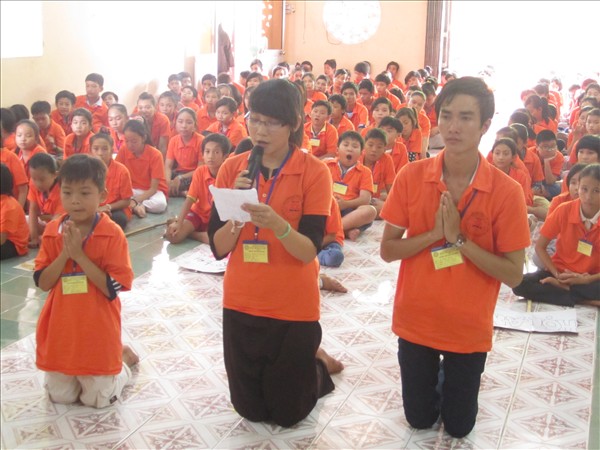 Chùm ảnh: Trại hè “Ươm Mầm Tuệ Giác” lần 3 tại chùa Hội An