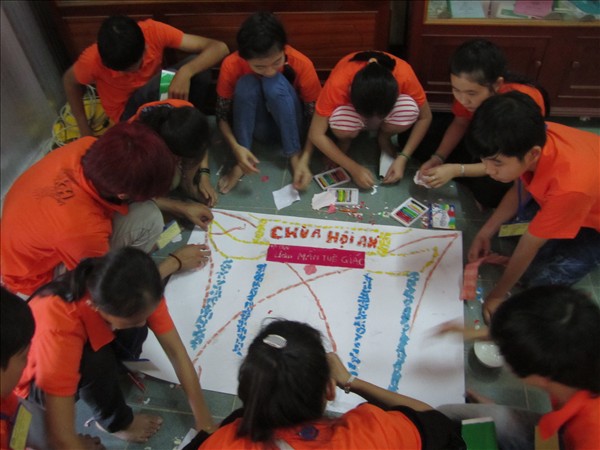 Chùm ảnh: Trại hè “Ươm Mầm Tuệ Giác” lần 3 tại chùa Hội An