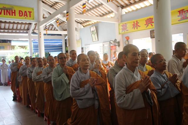 Đồng Tháp: Hòa Thượng Phó Chủ Tịch Thường Trực GHPGVN THÍCH THIỆN NHƠN và Phái Đoàn Đến GHPGVN Tỉnh Đồng Tháp Thăm Các Đạo Tràng An Cư Kiết Hạ PL. 2557