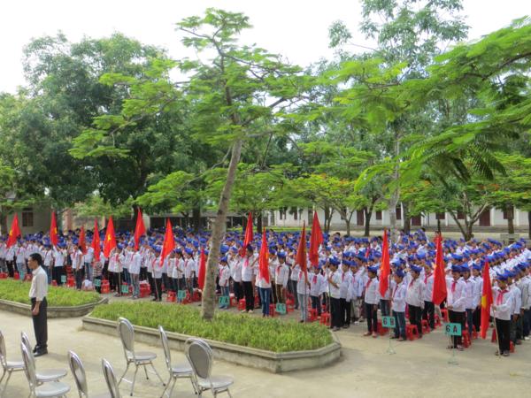 Nghệ An: Chùa Chí Linh tặng quà Tết thiếu nhi cho các cháu khuyết tất, mồ côi