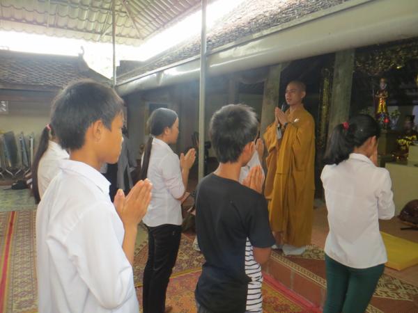 Nghệ An: Lễ Cầu Nguyện Tiếp Sức Mùa Thi Tại Chùa Chí Linh