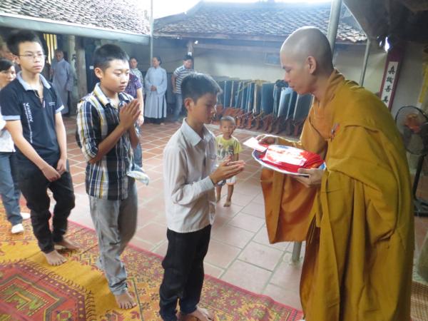 Nghệ An: Lễ Cầu Nguyện Tiếp Sức Mùa Thi Tại Chùa Chí Linh