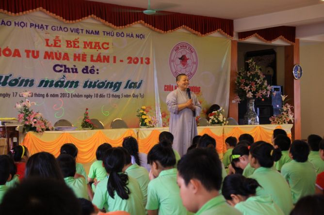 Hà Nội: Chùm ảnh đọng lại trong khóa tu mùa hè 2013 chùa Nam Du Thượng