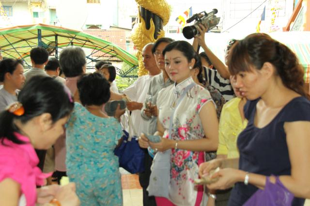 TP. HCM: Chùa Giác Sanh tổ chức khóa tu và phát quà cho 550 người khiếm thị