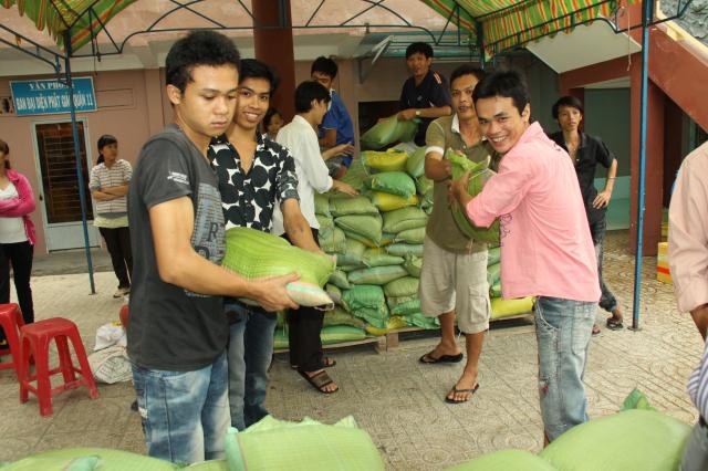 TP. HCM: Chùa Giác Sanh tổ chức khóa tu và phát quà cho 550 người khiếm thị