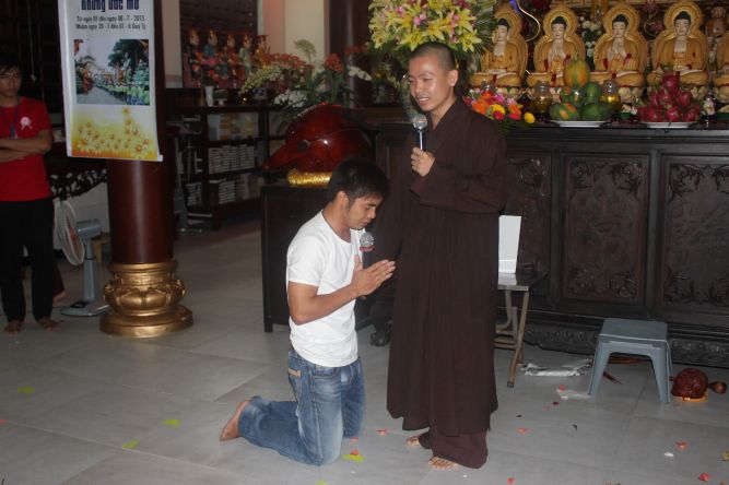 Tiền Giang: Đêm biểu diễn thời trang và văn nghệ tại khóa tu “Vươn tới những ước mơ”
