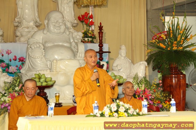 Bình Dương: Khai mạc khóa tu mùa hè lần III: Thắp sáng mầm xanh