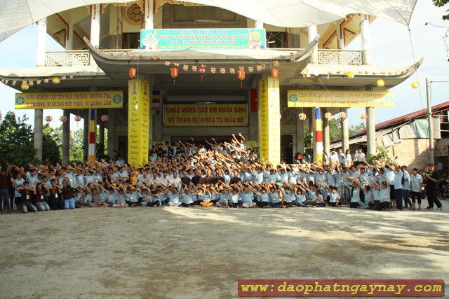 Bình Dương: Khai mạc khóa tu mùa hè lần III: Thắp sáng mầm xanh