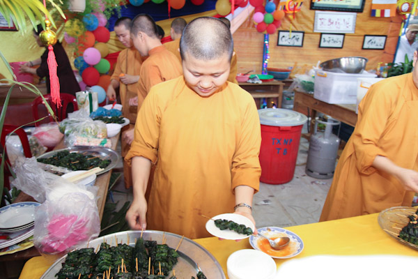 TP.HCM: Lễ hội Ẩm Thực Chay mừng Phật Đản