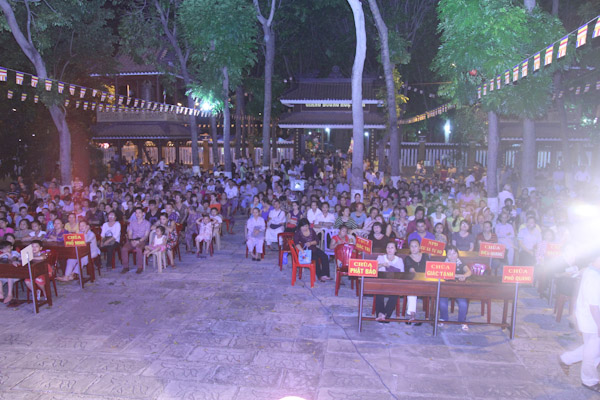 TP.HCM: Đêm văn nghệ mừng Phật Đản của Phật giáo Tân Bình
