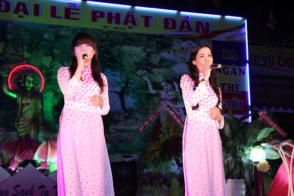 TP.HCM: Đêm văn nghệ mừng Phật Đản của Phật giáo Tân Bình