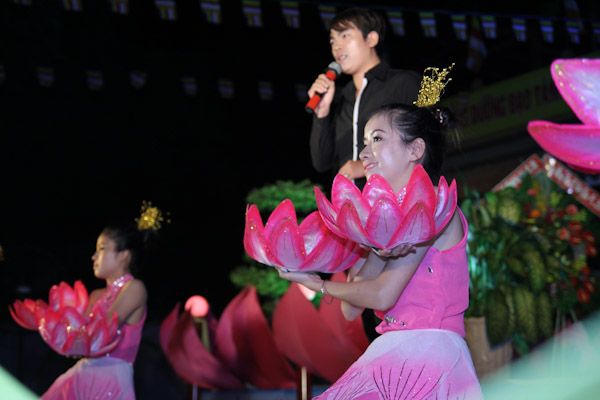 TP.HCM: Đêm văn nghệ mừng Phật Đản của Phật giáo Tân Bình