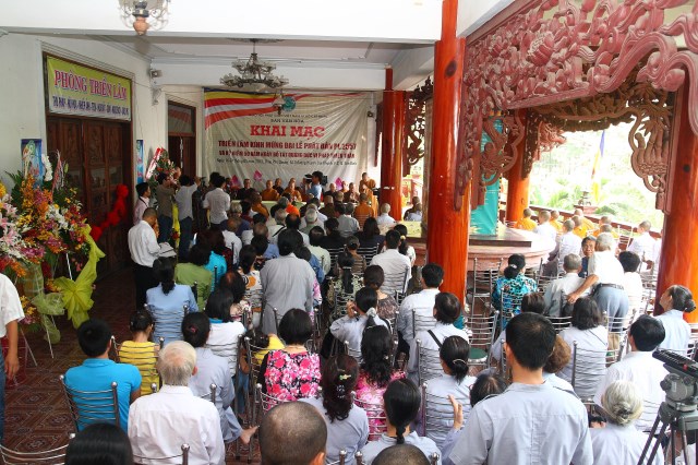 TP.HCM: Chính thức khai mạc các hoạt động triển lãm mỹ thuật đón mừng Phật đản PL 2557