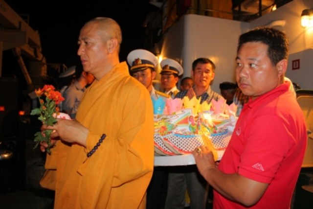 Ký sự: Trên con tàu HQ571 với hành trình đến Trường Sa