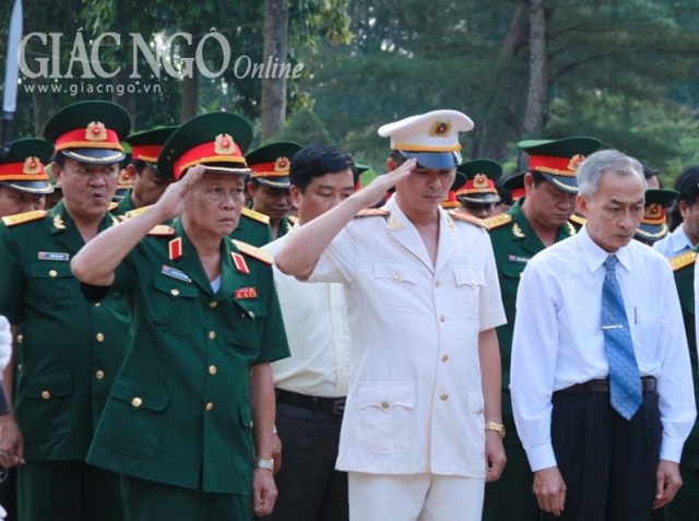 TP.HCM: Trọng thể Lễ tưởng niệm anh linh liệt sĩ tại Đền Bến Dược
