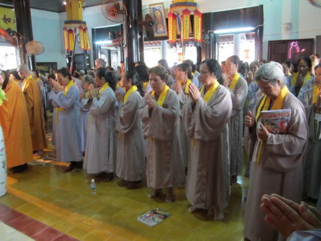 Lễ truyền Pháp y