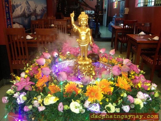 TP. HCM: Trao giải thiết trí bàn thờ Phật đản sinh