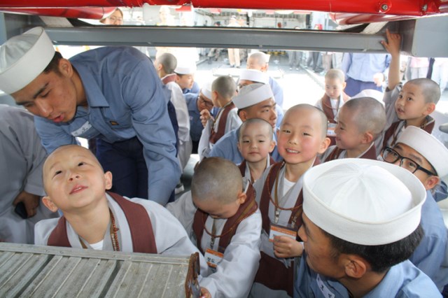 Hàn Quốc Các tiểu Hòa thượng giao lưu cùng Quân nhân Phật tử Hải Quân