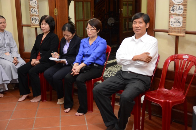 Quỹ Từ thiện ĐPNN- Trao tặng học bổng cho các Tăng Ni sinh