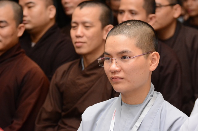 Quỹ Từ thiện ĐPNN- Trao tặng học bổng cho các Tăng Ni sinh