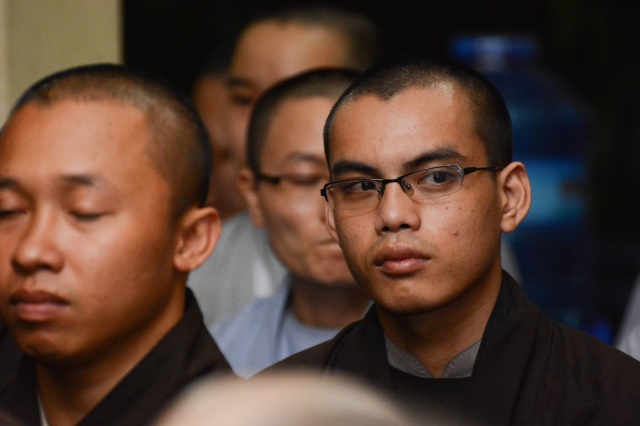 Quỹ Từ thiện ĐPNN- Trao tặng học bổng cho các Tăng Ni sinh