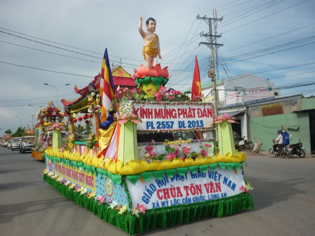 Long An: Lễ Phật đản tại chùa Tôn Vân
