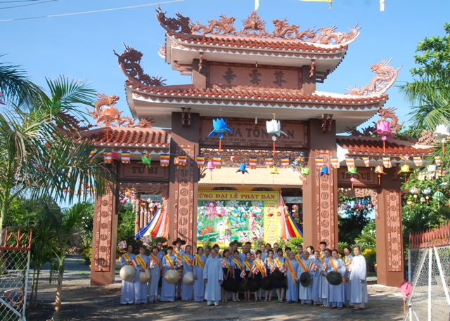 Long An: Lễ Phật đản tại chùa Tôn Vân