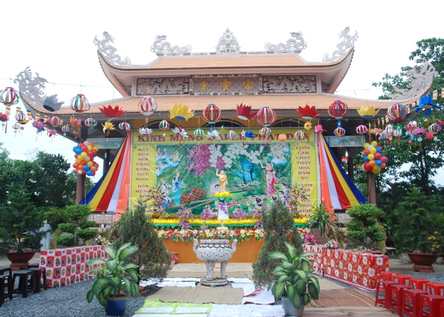 Long An: Lễ Phật đản tại chùa Tôn Vân