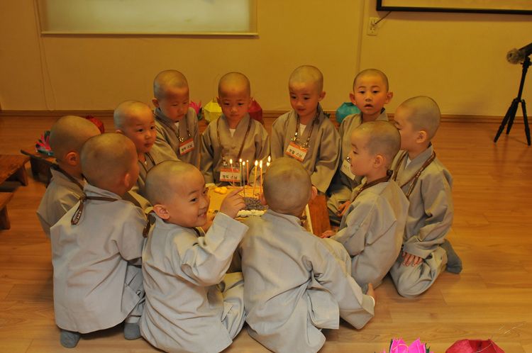 Hàn Quốc Mầm Bồ đề luôn xinh tươi chốn Thiền môn
