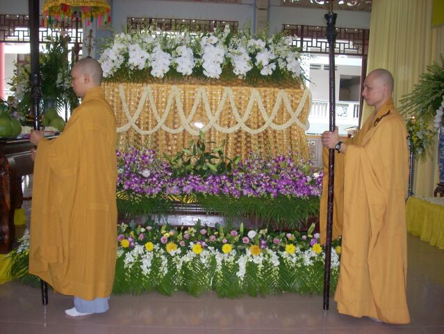 Các cơ quan nhà nước Trung ương, TP.HCM kính viếng Đại lão HT.Thích Từ Nhơn
