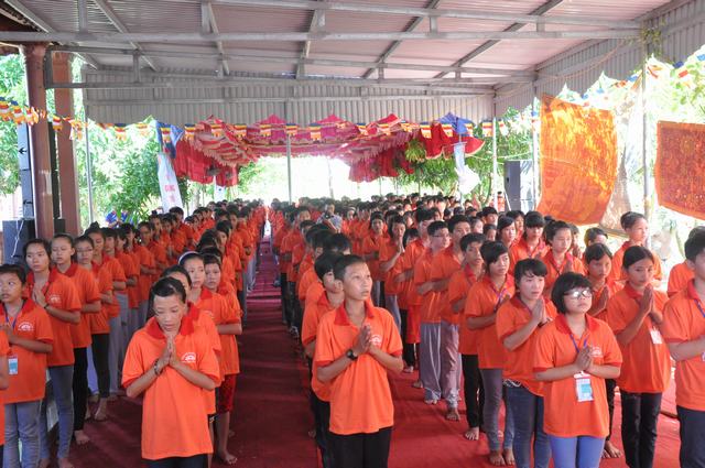 1000 thanh thiếu niên tham dự trại hè sinh hoạt Phật pháp tại Hà Tĩnh