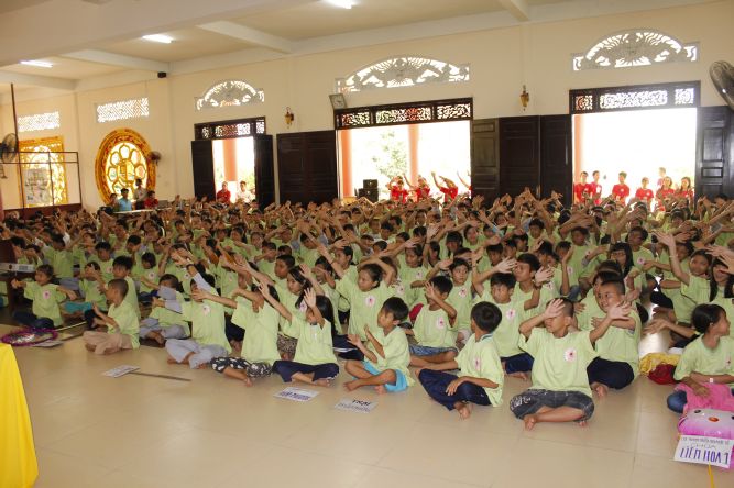 Đồng Tháp: Hội trại Hiểu và Thương đến hẹn lại về