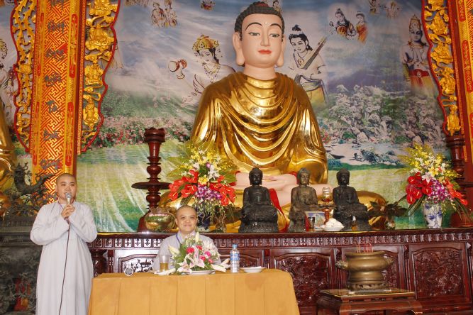 Đồng Tháp: Sư cô Hương Nhũ với pháp thoại “Hiểu và Thương” – Hội trại tuổi trẻ và cuộc sống