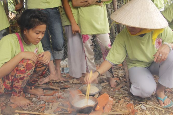 Đồng Tháp: Tìm kho báu gia đình tại hội trại Hiểu và Thương