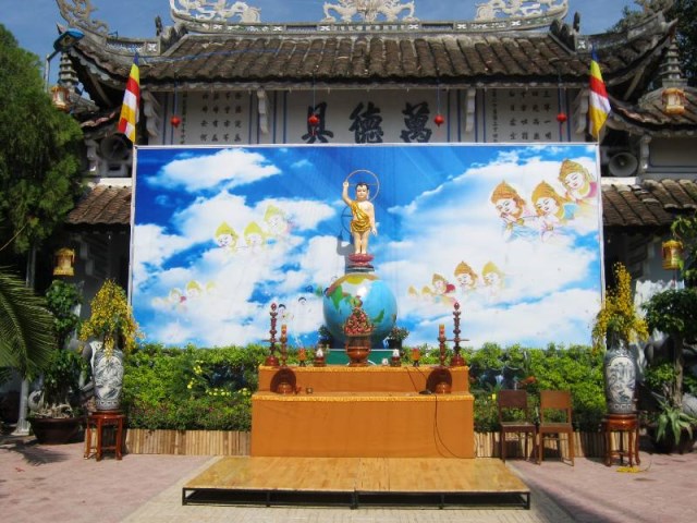 Khánh Hòa: Lễ Khai kinh, tắm Phật khởi đầu tuần lễ Phật đản