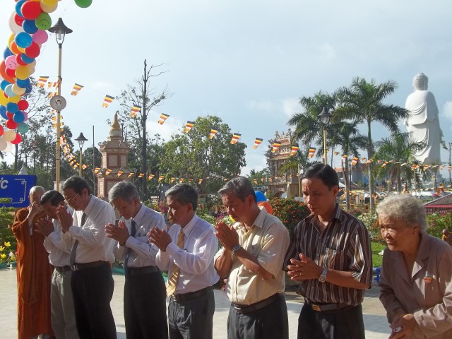 Tiền Giang: Trang nghiêm đại lẽ Phật Đản PL. 2557 - DL: 2013