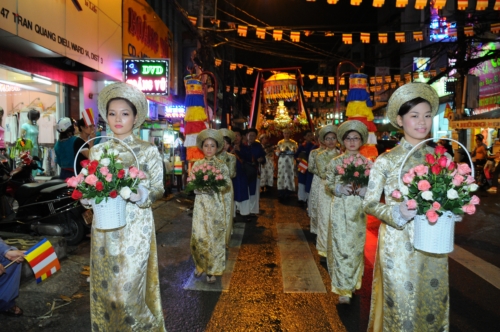 Lễ Phật Đản PL 2557 – DL 2013 tại Chùa Kim Cương