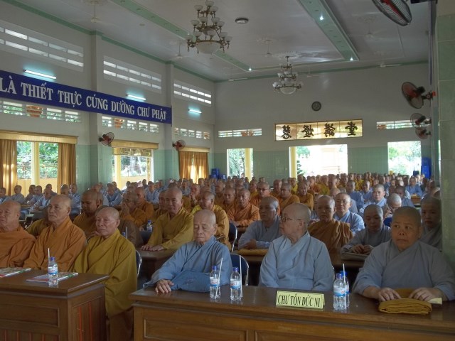 Tiền Giang: Khai mạc khóa An Cư Kiết Hạ PL. 2557 - DL. 2013
