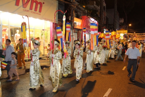 Lễ Phật Đản PL 2557 – DL 2013 tại Chùa Kim Cương