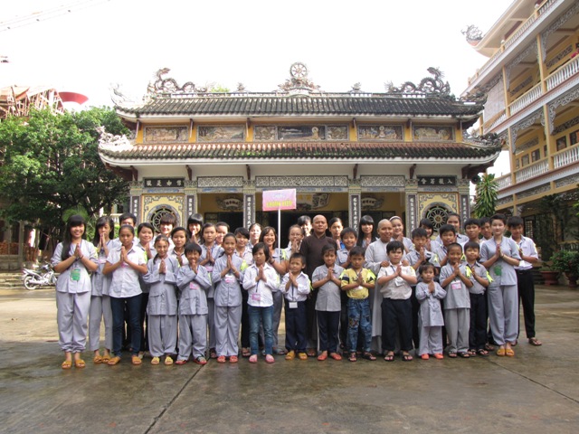 Kỷ yếu khoá tu &quot;Búp Sen Hướng Thiện 2013&quot; tại Tổ Đình Phước Viên