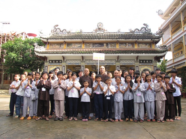 Kỷ yếu khoá tu &quot;Búp Sen Hướng Thiện 2013&quot; tại Tổ Đình Phước Viên