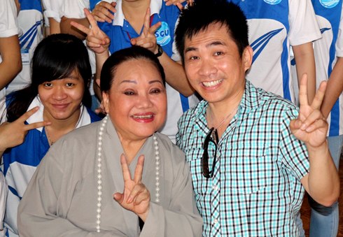 NSND Ngọc Giàu dẫn chuyện &#039;Ươm mầm từ bi&#039;