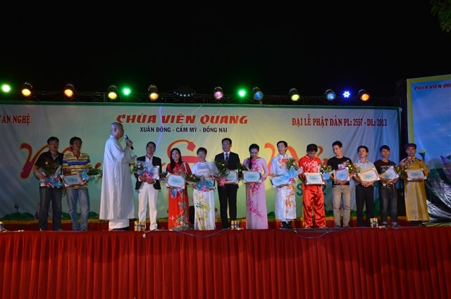 Đồng Nai: Chùa Viên Quang tổ chức đại lễ Phật đản PL. 2557