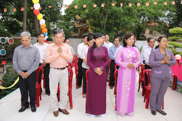 TP.HCM: Hàng ngàn người quy tụ về chùa Giác Lâm mừng đại lễ Phật Đản PL:2557