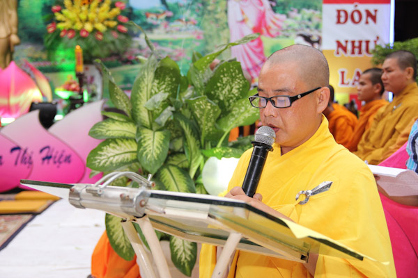 TP.HCM: Hàng ngàn người quy tụ về chùa Giác Lâm mừng đại lễ Phật Đản PL:2557