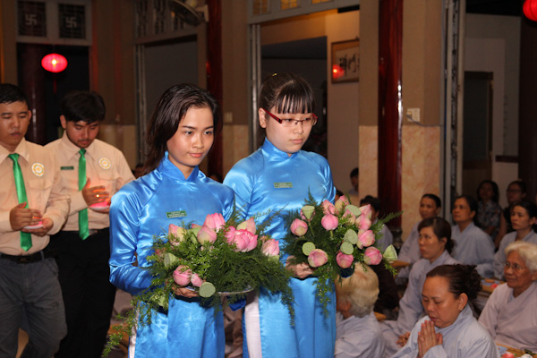 TP.HCM: Đêm thiền trà &quot;Về Nương Tựa Phật&quot; tại chùa Từ Tân