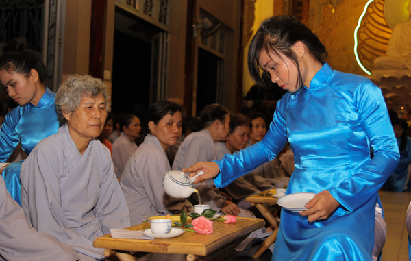 TP.HCM: Đêm thiền trà &quot;Về Nương Tựa Phật&quot; tại chùa Từ Tân