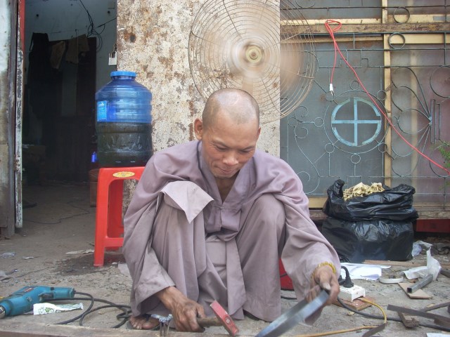 Tang lễ ĐLHT. Thích Từ Nhơn chiều 28/4: Lễ bạch Phật, yết Tổ