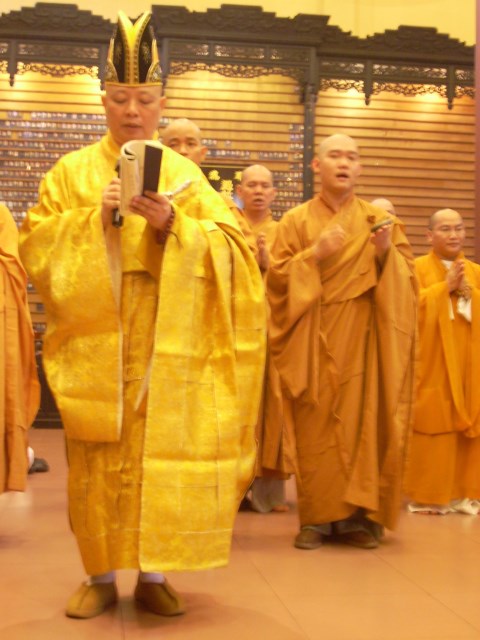 Tang lễ ĐLHT. Thích Từ Nhơn chiều 28/4: Lễ bạch Phật, yết Tổ